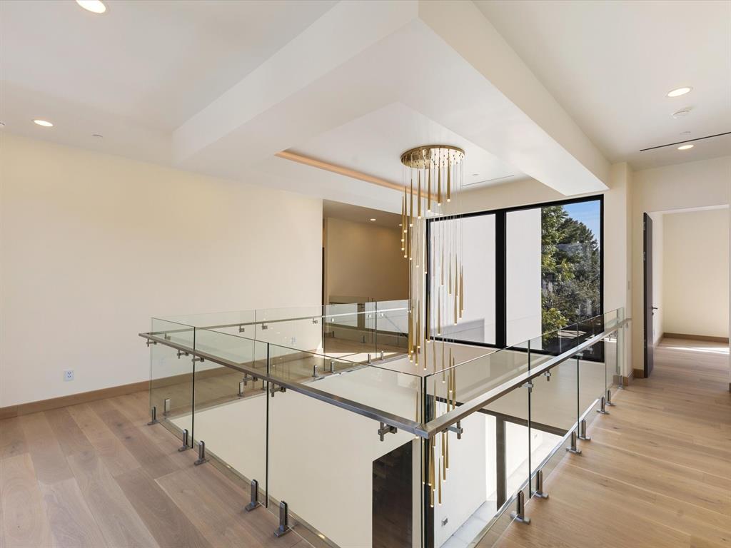 Biglot - Residential