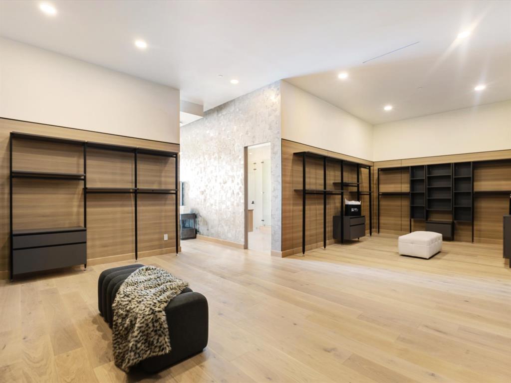 Biglot - Residential