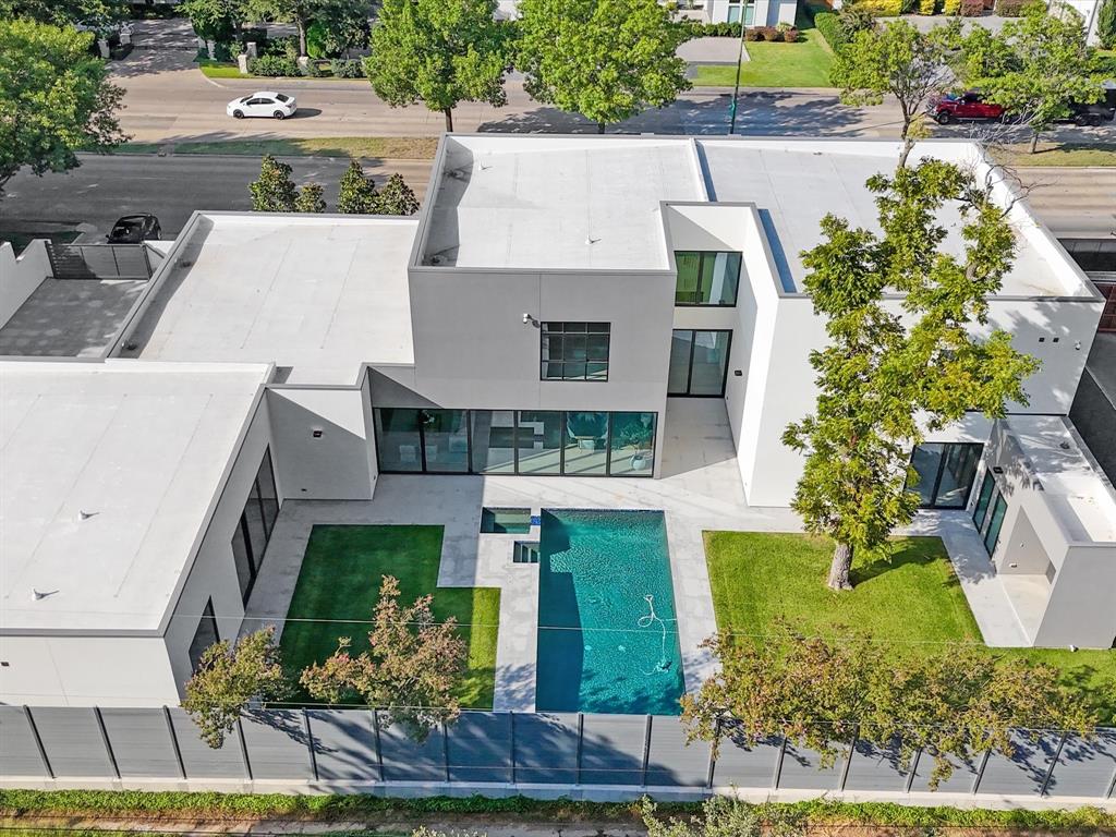 Biglot - Residential