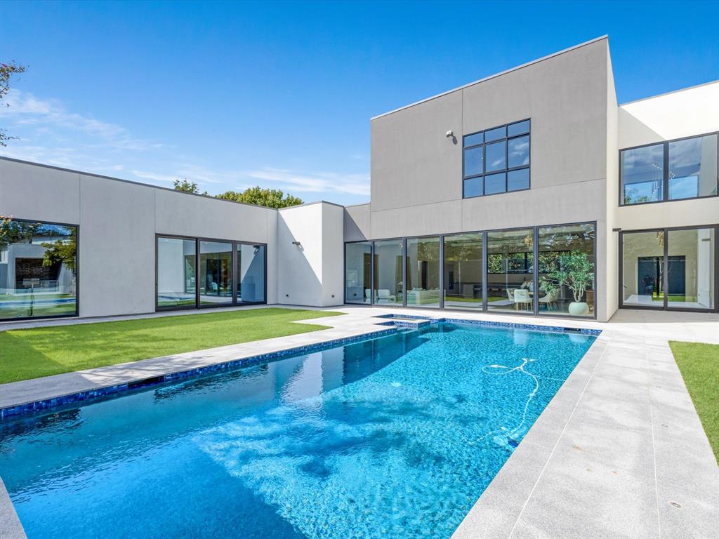 Biglot - Residential