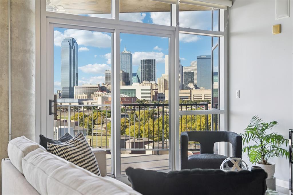 Beat At The South Side Station - Residential