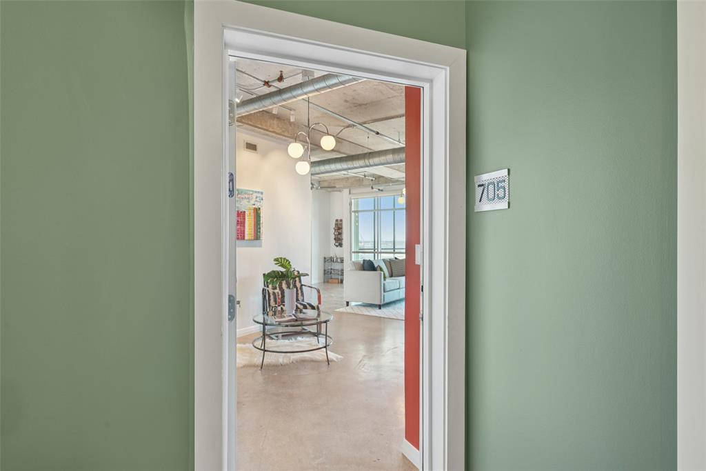 Beat At The South Side Station - Residential