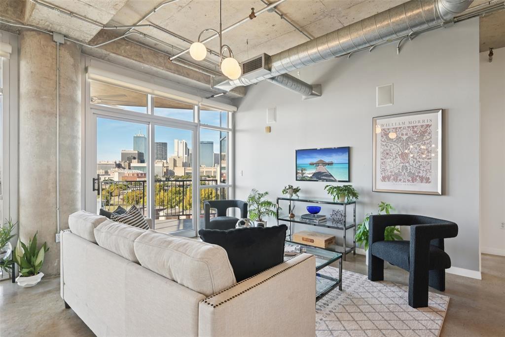 Beat At The South Side Station - Residential