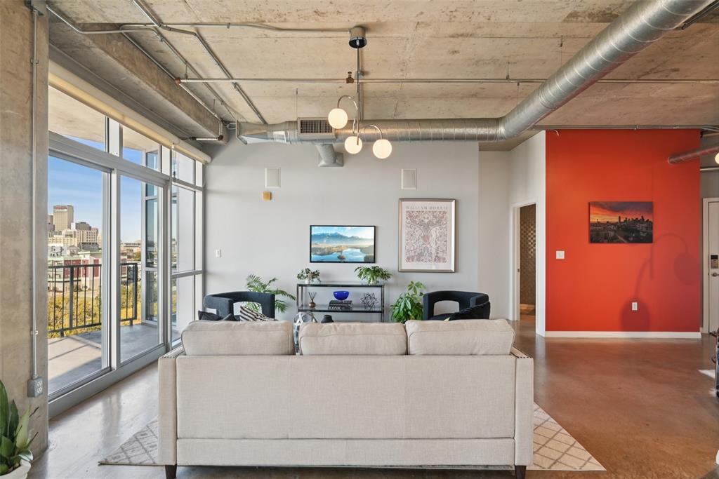 Beat At The South Side Station - Residential