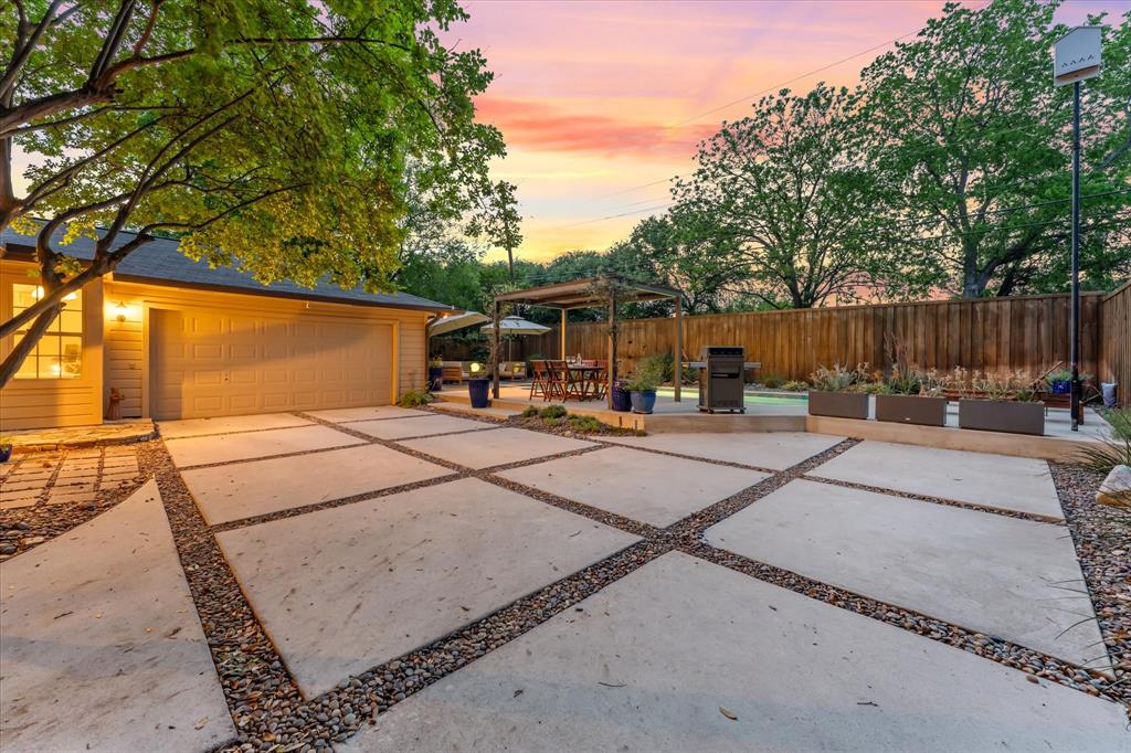 Caruth Terrace 07 - Residential