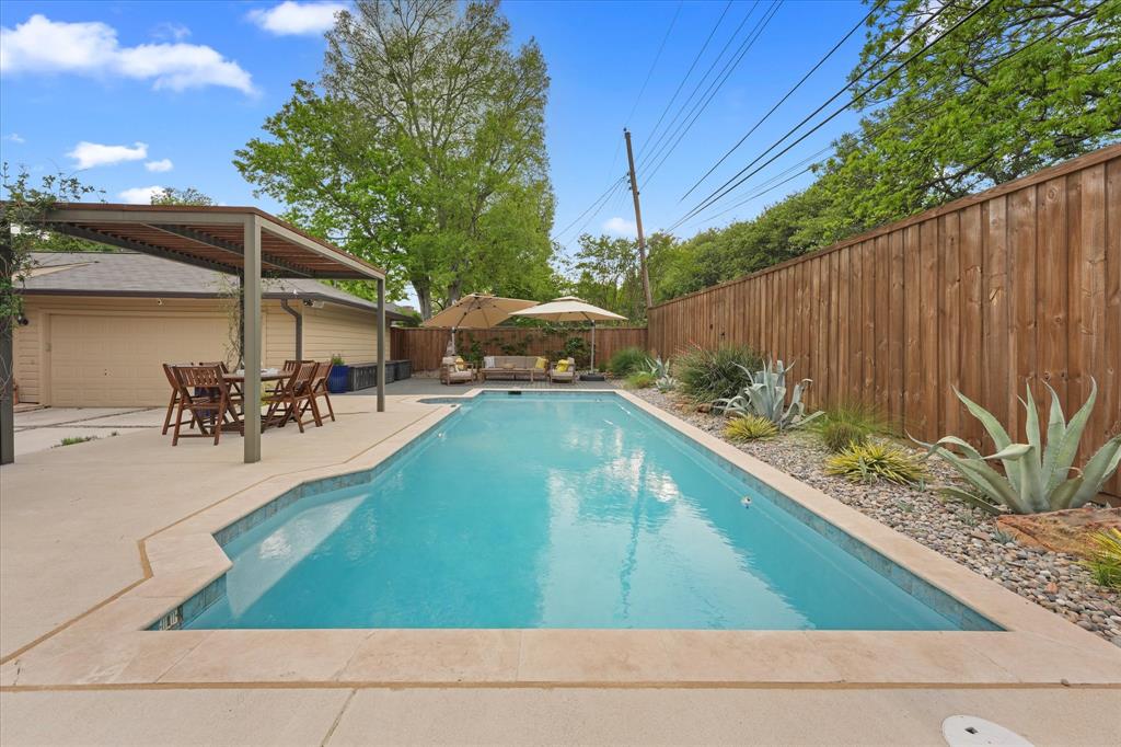 Caruth Terrace 07 - Residential