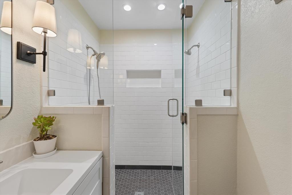 Caruth Terrace 07 - Residential