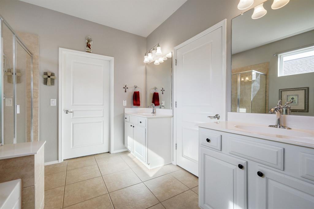 Frisco Lakes By Del Webb Villa - Residential