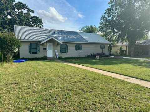 1210 Blewett Street Graham TX 76450