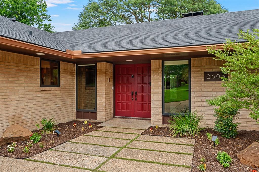 2605 Woodmont Circle