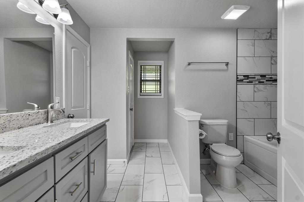 Oak Trail Shores Sec E - Residential