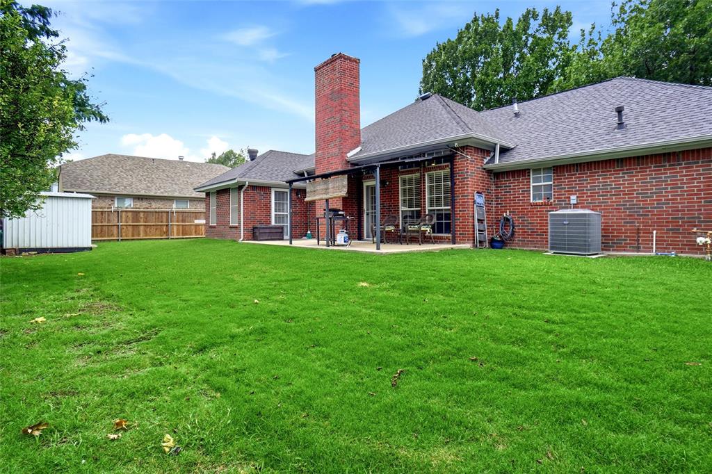 701 Western Trail