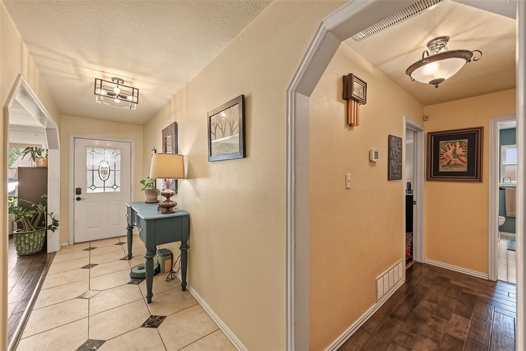 2512 Glassboro Circle