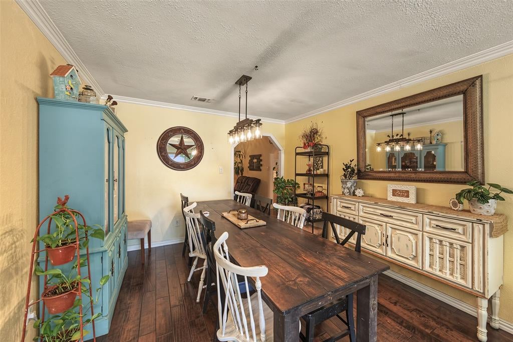 2512 Glassboro Circle