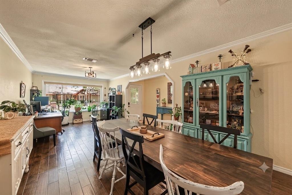 2512 Glassboro Circle