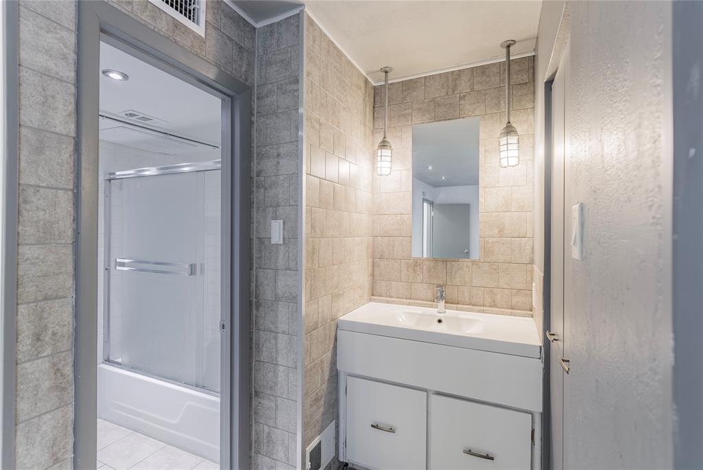 Two Holland Place Condo - Residential Lease