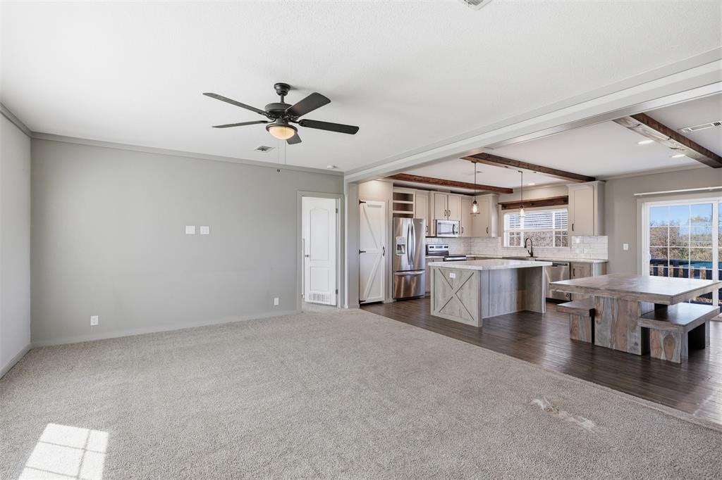 151 Private Road 3814