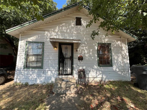 Photo of 2519 Carpenter Avenue, Dallas, TX 75215 (MLS # 21382808)