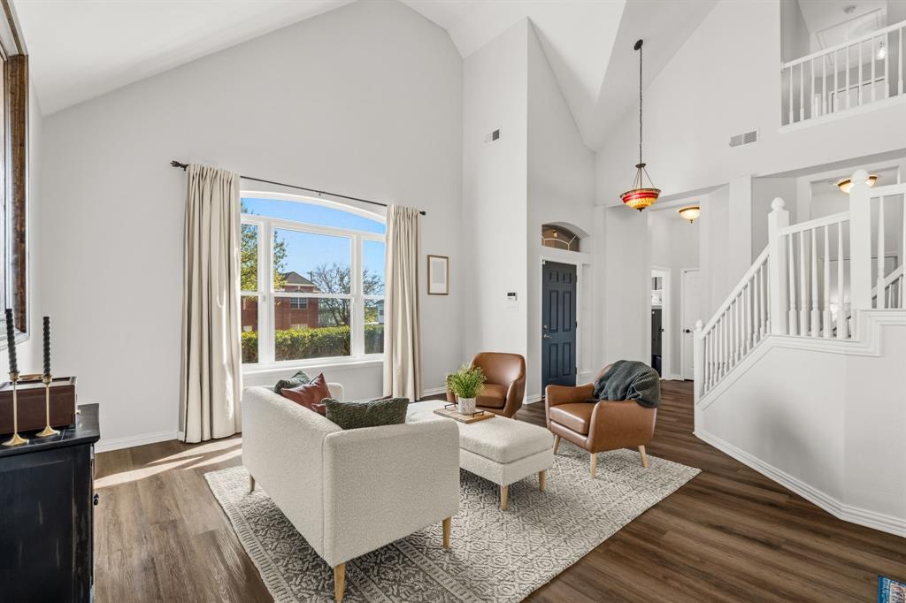 1517 Buena Vista Drive