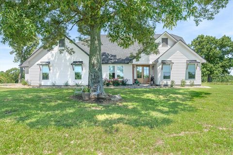 Photo of 2408 Vz County Road 3104, Edgewood, TX 75117 (MLS # 21270649)