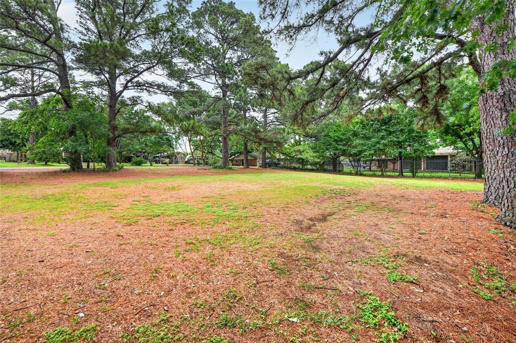 North Lake Highlands Sec 2 - Land