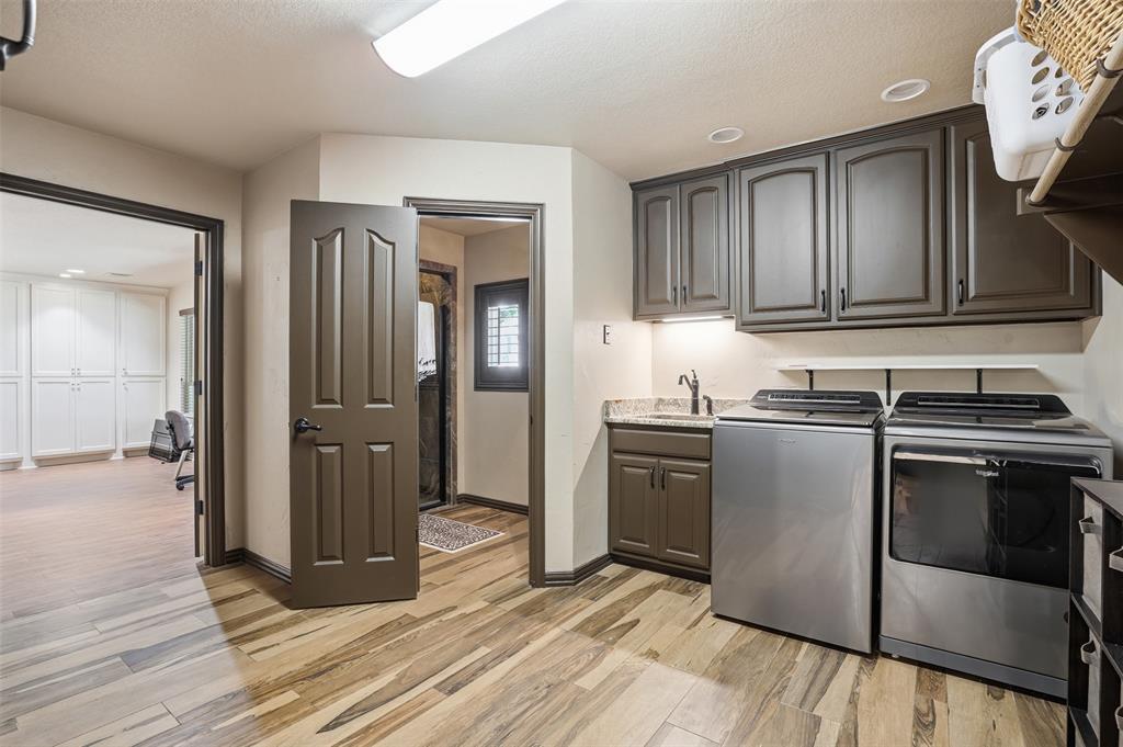 9310 Bellechase Rd, Granbury, TX, 76049, USA, 5 Bedrooms Bedrooms, ,5 BathroomsBathrooms,Residential,Active,9310 Bellechase Rd,21284712