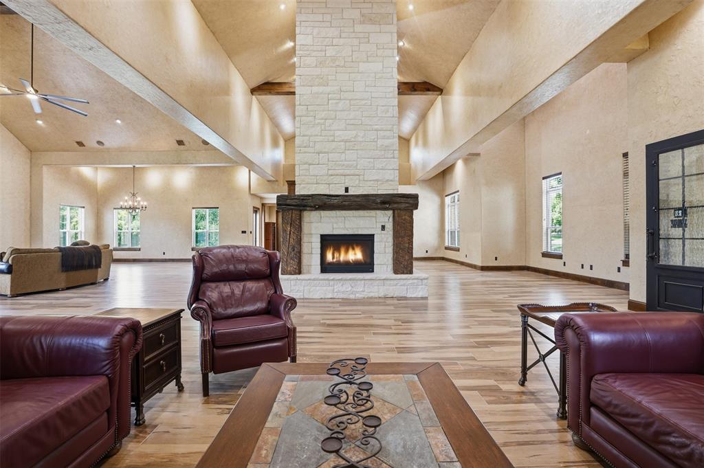 9310 Bellechase Rd, Granbury, TX, 76049, USA, 5 Bedrooms Bedrooms, ,5 BathroomsBathrooms,Residential,Active,9310 Bellechase Rd,21284712