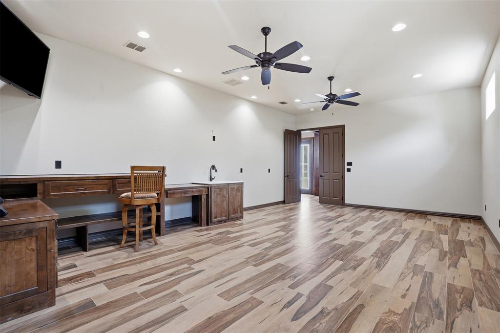 9310 Bellechase Rd, Granbury, TX, 76049, USA, 5 Bedrooms Bedrooms, ,5 BathroomsBathrooms,Residential,Active,9310 Bellechase Rd,21284712