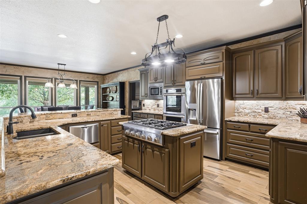 9310 Bellechase Rd, Granbury, TX, 76049, USA, 5 Bedrooms Bedrooms, ,5 BathroomsBathrooms,Residential,Active,9310 Bellechase Rd,21284712