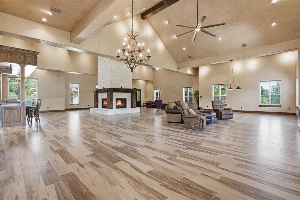 9310 Bellechase Rd, Granbury, TX, 76049, USA, 5 Bedrooms Bedrooms, ,5 BathroomsBathrooms,Residential,Active,9310 Bellechase Rd,21284712
