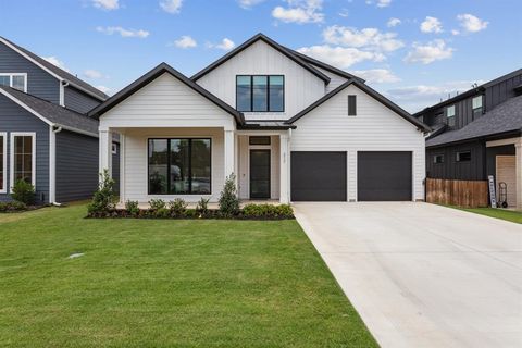 317 Rusk Street Roanoke TX 76262