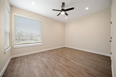 Tiny photo for 2524 Peabody Avenue, Dallas, TX 75215 (MLS # 21197879)