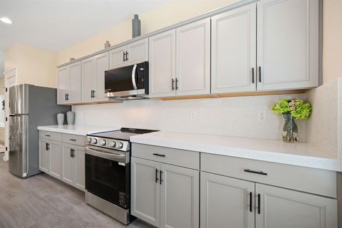 Tiny photo for 2524 Peabody Avenue, Dallas, TX 75215 (MLS # 21197879)