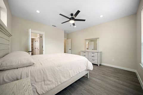 Tiny photo for 2524 Peabody Avenue, Dallas, TX 75215 (MLS # 21197879)