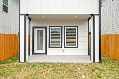 Tiny photo for 2524 Peabody Avenue, Dallas, TX 75215 (MLS # 21197879)