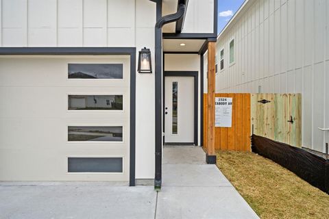 Tiny photo for 2524 Peabody Avenue, Dallas, TX 75215 (MLS # 21197879)