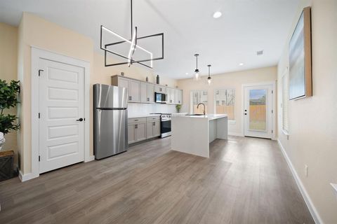 Tiny photo for 2524 Peabody Avenue, Dallas, TX 75215 (MLS # 21197879)