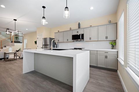 Tiny photo for 2524 Peabody Avenue, Dallas, TX 75215 (MLS # 21197879)