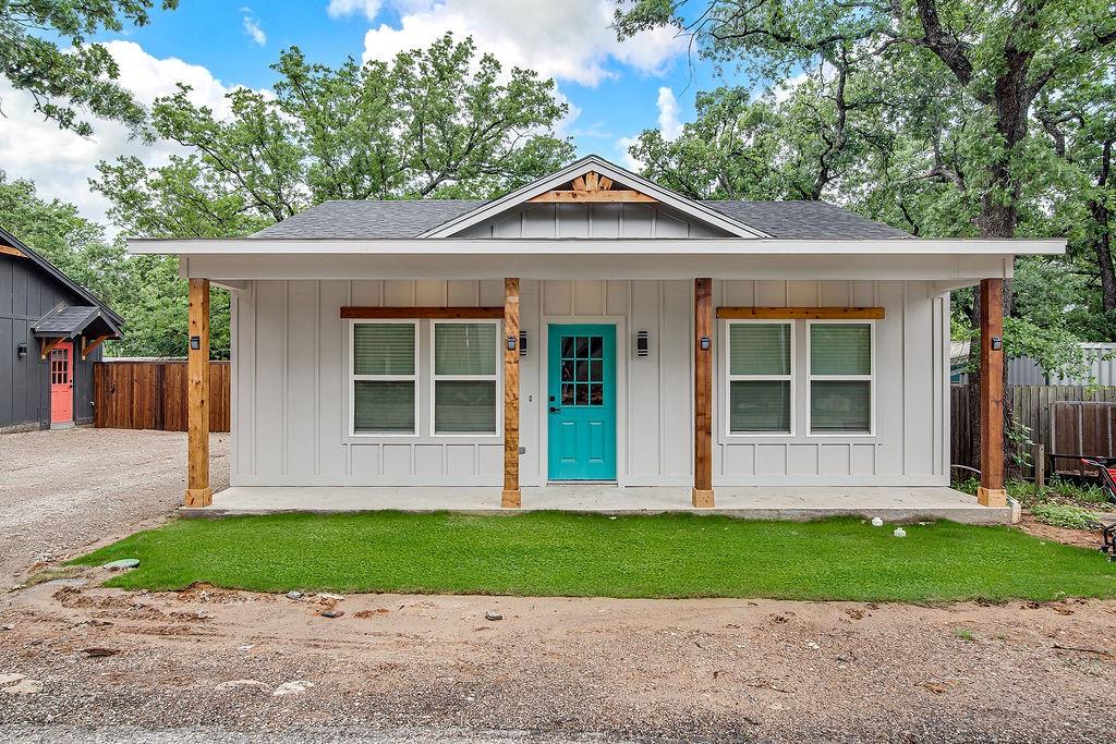 Blue Water Oaks - Residential