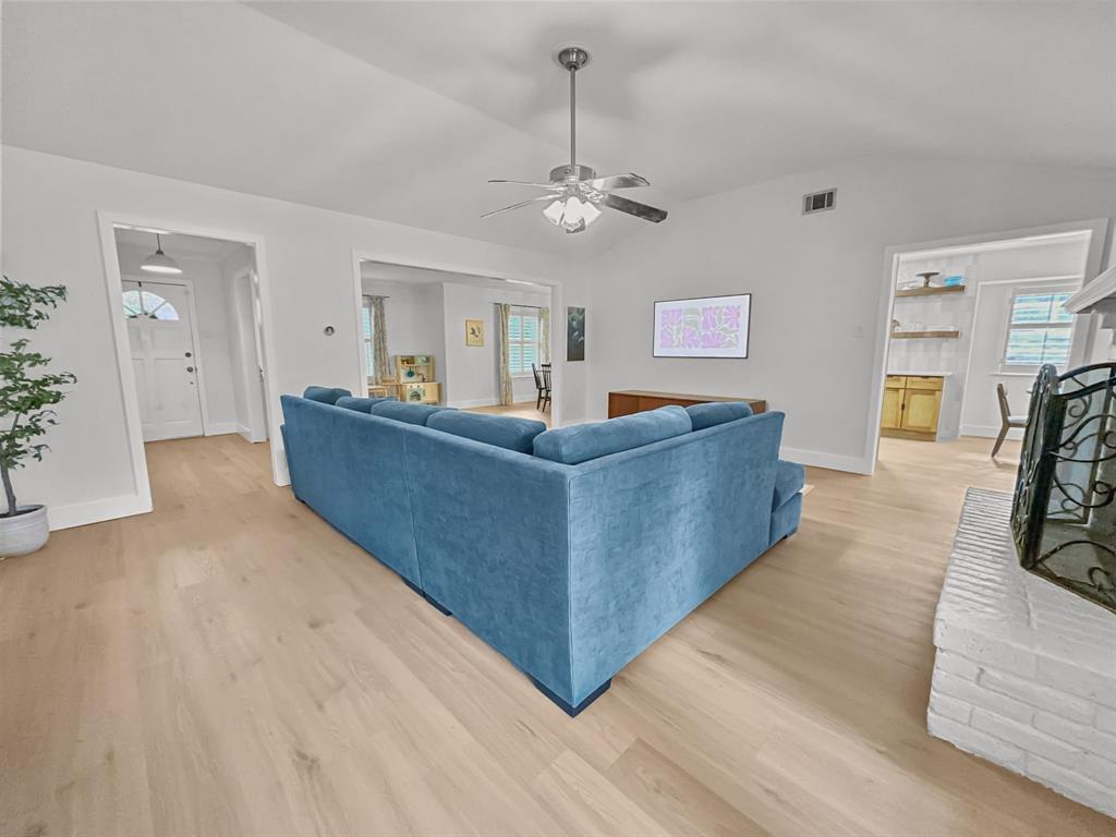 312 Meadowlark Drive