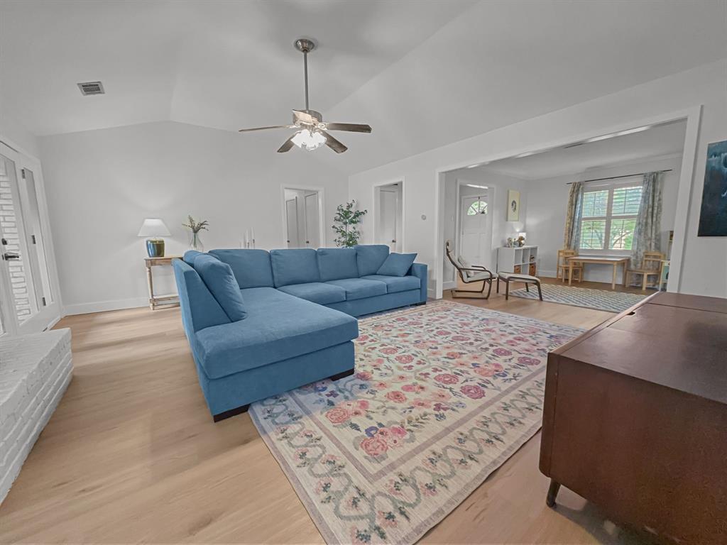 312 Meadowlark Drive