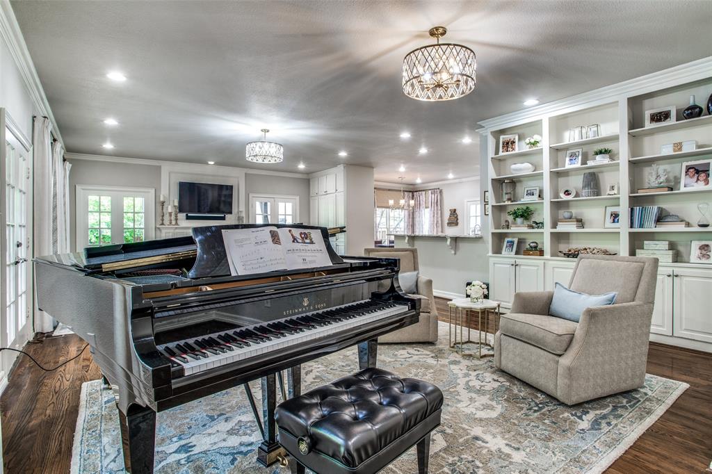 University Heights Sec 04 - Residential Lease