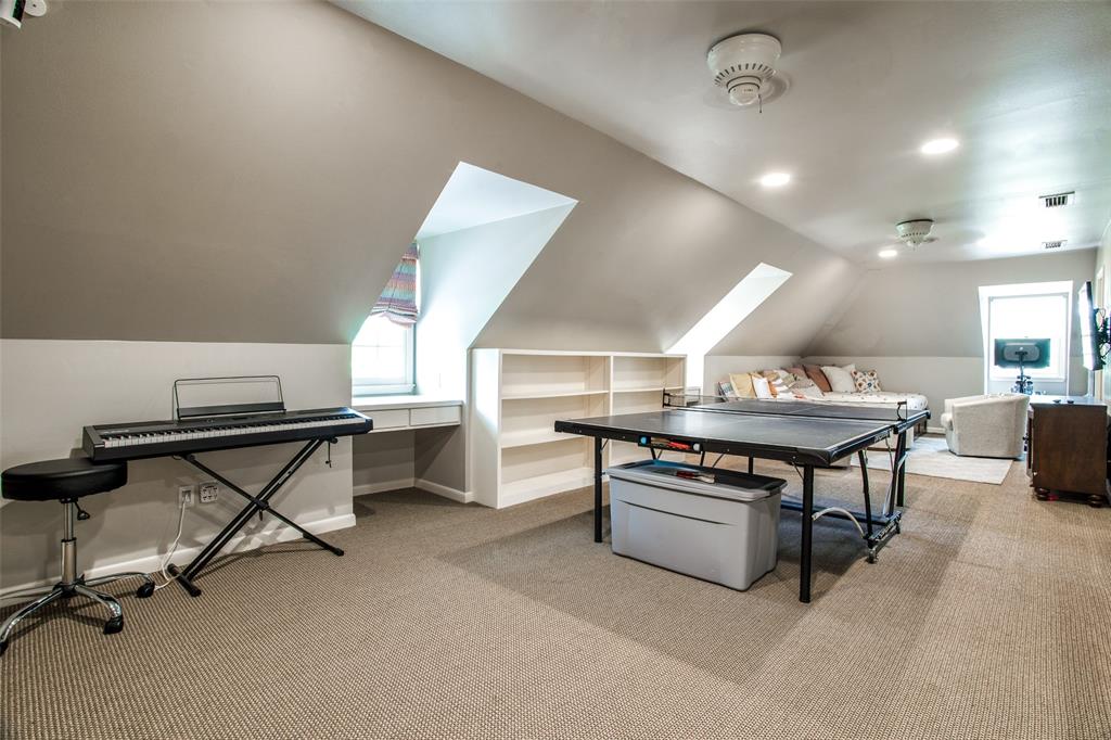 University Heights Sec 04 - Residential Lease