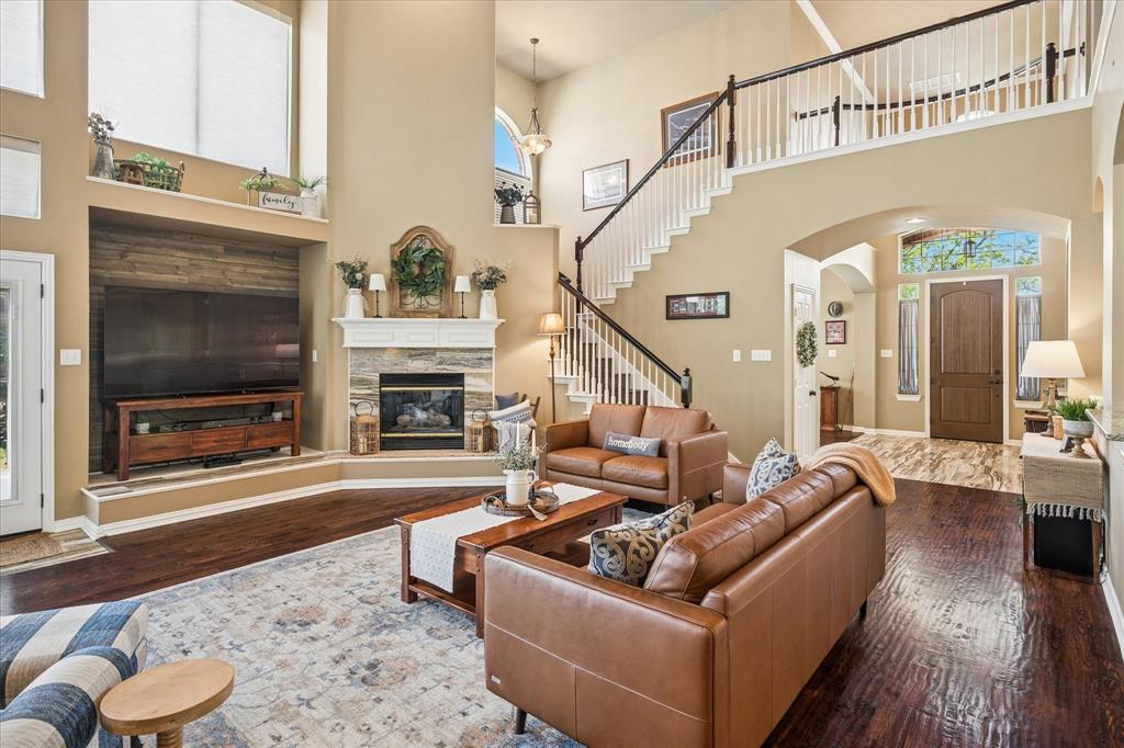 10001 Waterview Parkway