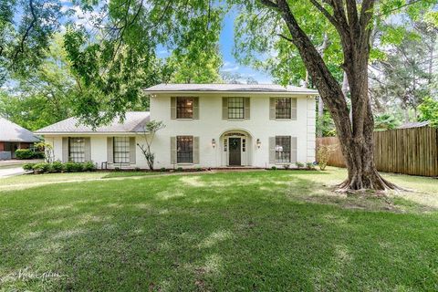Photo of 6309 Time Place, Shreveport, LA 71106 (MLS # 21276866)