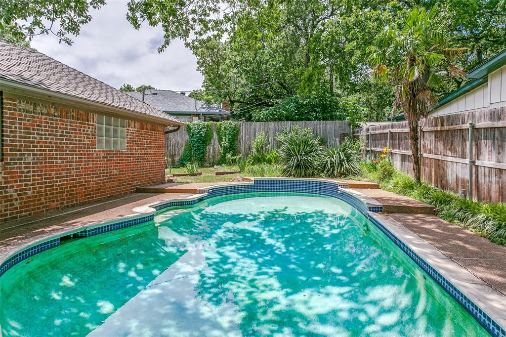 2831 Creekwood Court