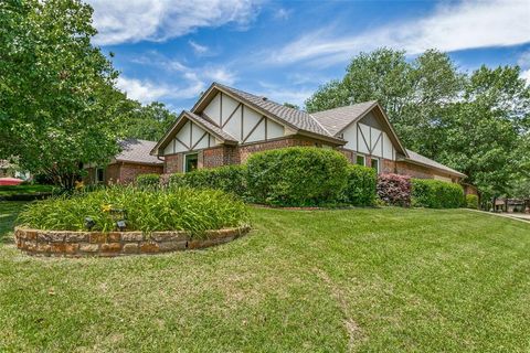 2831 Creekwood Court Grapevine TX 76051