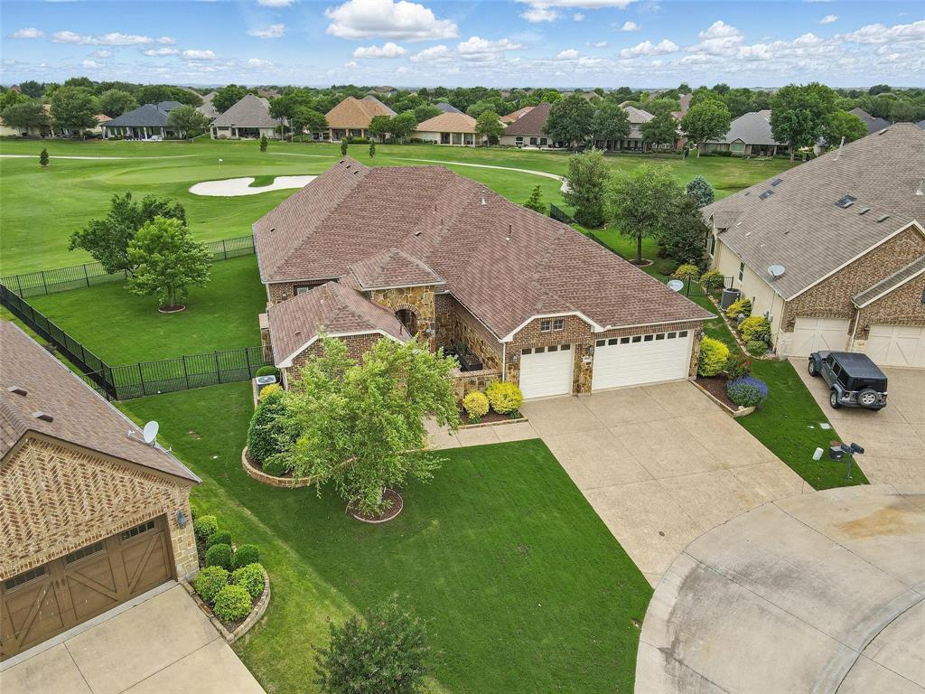 9900 Lindenwood Trail