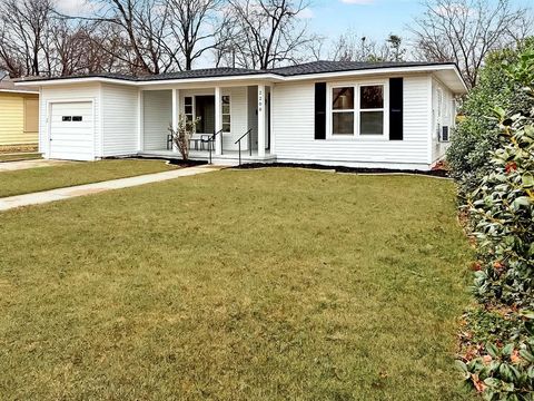 A home in Brownwood