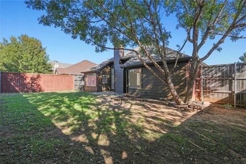 A home in Lake Dallas